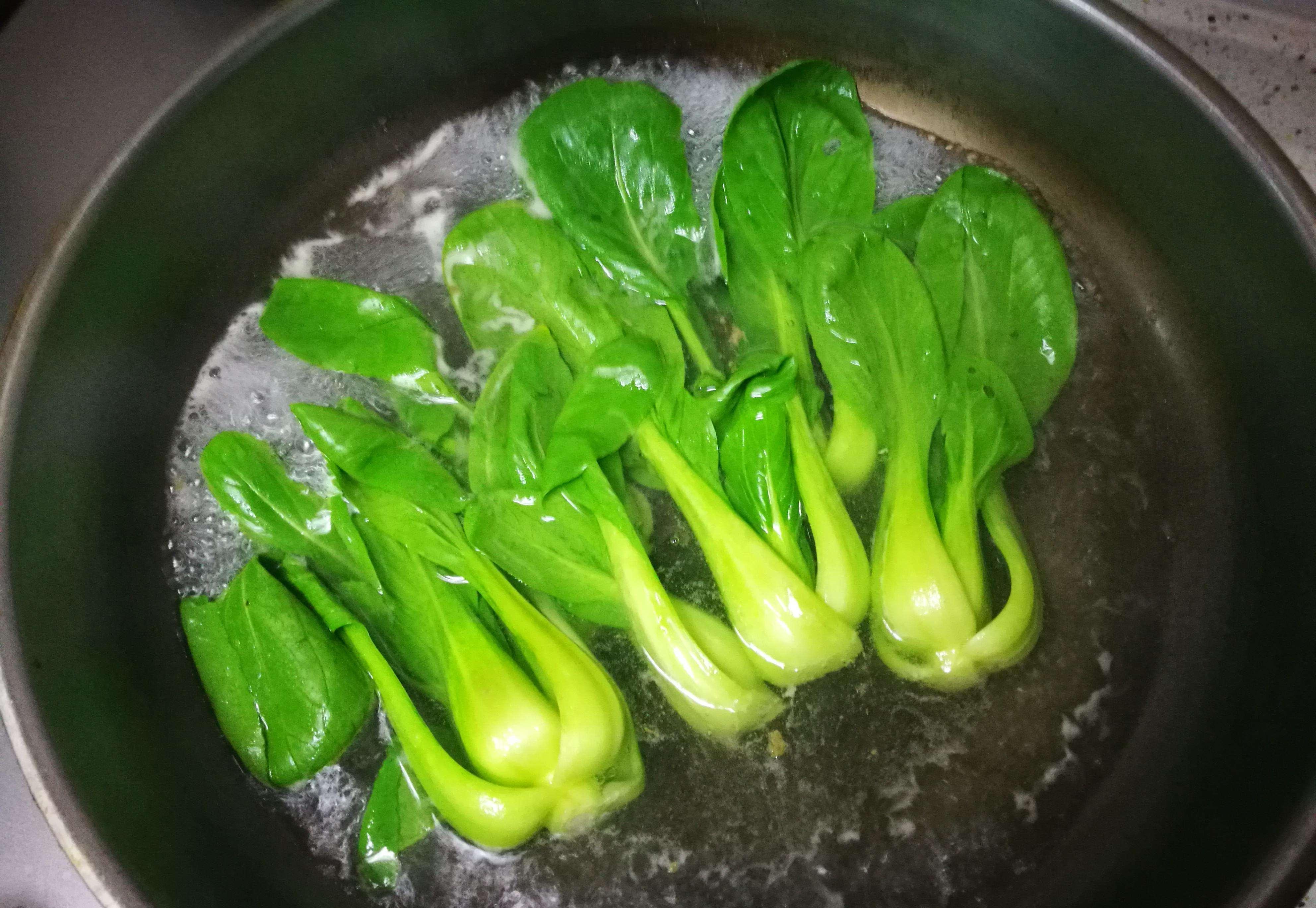 蔬菜農藥殘留排行榜_農藥殘留最厲害的5種蔬菜_2018農藥殘留最少十種蔬菜